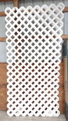 Sale Photo Thumbnail #600: 5 4x8 Vinyl Lattice Panels