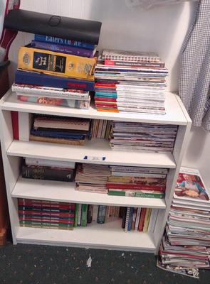 Sale Photo Thumbnail #516: Shelf w/ Assorted Cook Books
