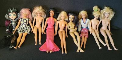BARBIE AND FRIENDS 