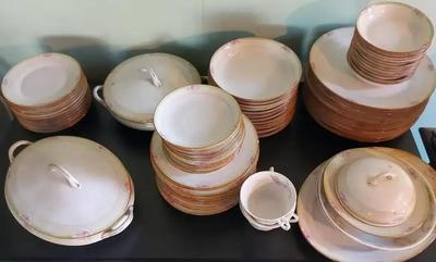 VINTAGE NIPPON NORITAKE DINNERWARE SET 