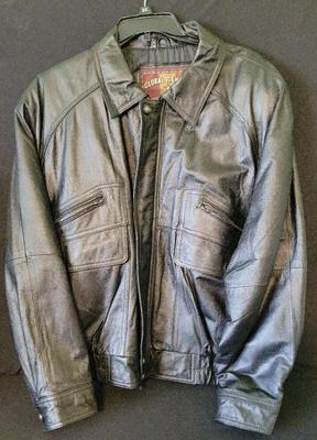 MEN'S BLACK LEATHER JACKET SIZE XLARGE 