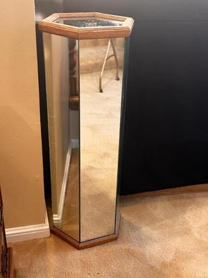 mirrored pedestal