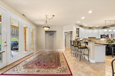 Sale Photo Thumbnail #7: Another great rug and 4 bar stools.