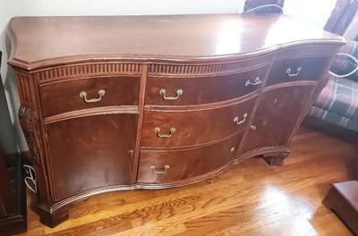 MAHOGANY DRESSER