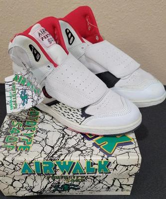 AIRWALK: RED, WHITE, BLACK (SIZE 10.5)