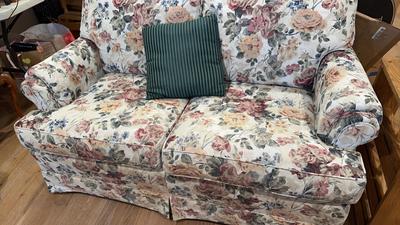 Smith Bros Love Seat