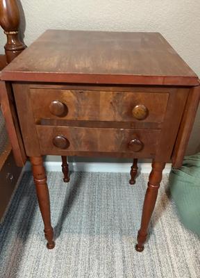 Drop Leaf Vintage Side Table