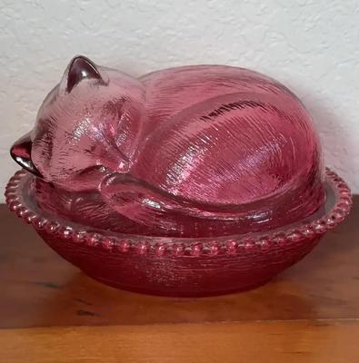 Indiana Glass Kitten On A Nest Covered Dish
