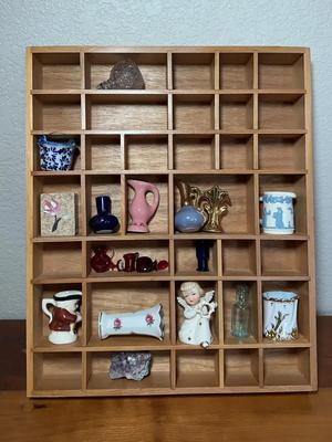 Trinket Display With Trinkets