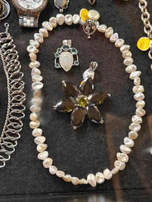 Sale Photo Thumbnail #36
