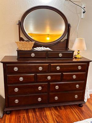 Sale Photo Thumbnail #384