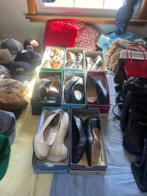 Sale Photo Thumbnail #798