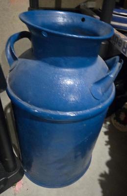 Sale Photo Thumbnail #8: Milk can
