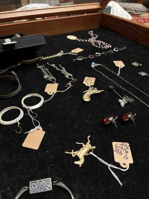 Sale Photo Thumbnail #70