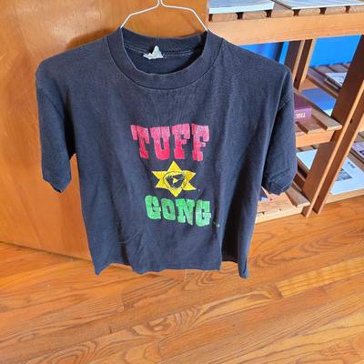 Sale Photo Thumbnail #117: Vontage Marley shirt