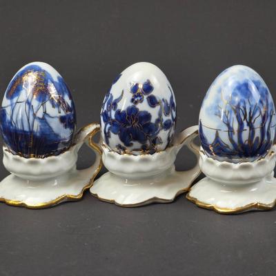 blue and white eggs