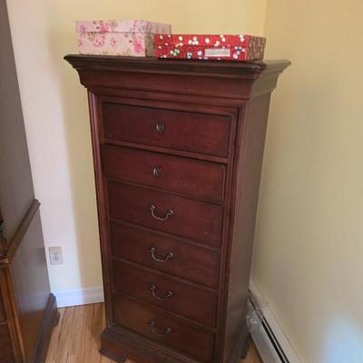 Sale Photo Thumbnail #140