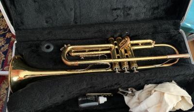 Sale Photo Thumbnail #117: Selmer Bundy trumpet