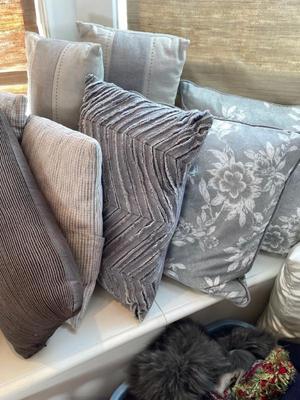 Sale Photo Thumbnail #400