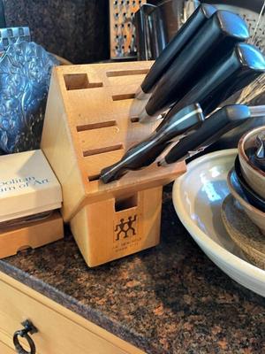 Sale Photo Thumbnail #252