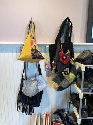 Sale Photo Thumbnail #592