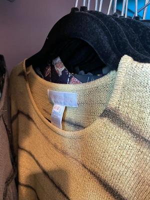 Sale Photo Thumbnail #650