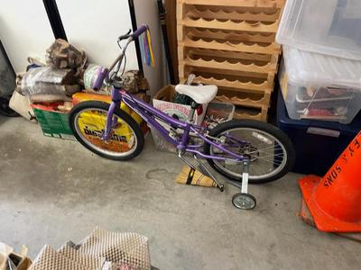 Sale Photo Thumbnail #690