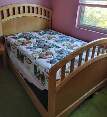 FULL-SIZED BED WITH WOODEN FRAME