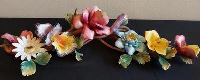 CAPODIMONTE-STYLE FLORAL DECOR