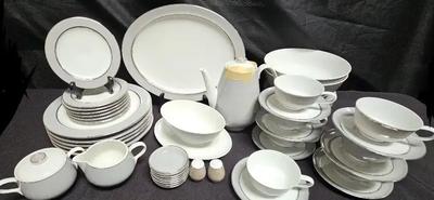 EASTERLING BAVARIAN CHINA SET