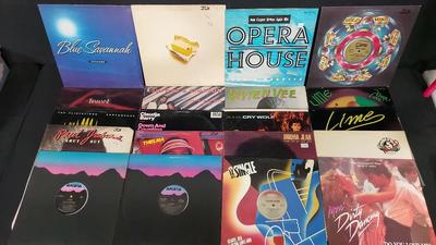 MIXED GENRES VINTAGE VINYL LPs-Lot 24