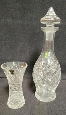 WATERFORD CRYSTAL BOYNE DECANTER AND GLANDORE VASE