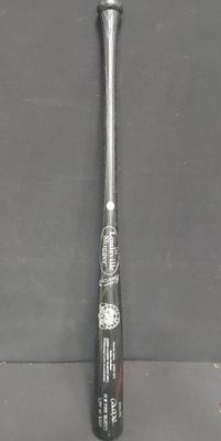 DEREK JETER YANKEES LOUISVILLE SLUGGER DJ3K LE COMMEMORATIVE 3,000 HIT MODEL BAT