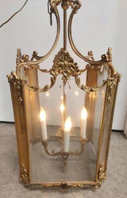 ORNATE BRASS HANGING LIGHT FIXTURE 