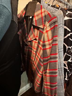 Sale Photo Thumbnail #593