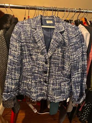 Sale Photo Thumbnail #586