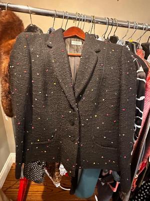 Sale Photo Thumbnail #585