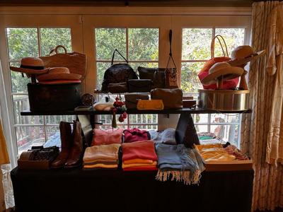 Sale Photo Thumbnail #539