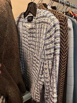 Sale Photo Thumbnail #590