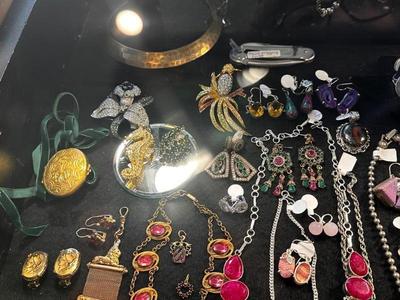 Sale Photo Thumbnail #21