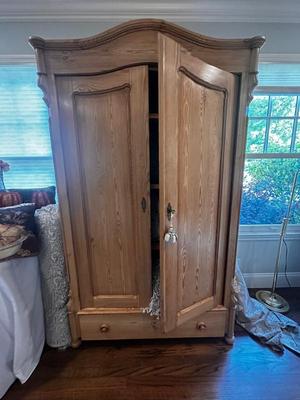 Sale Photo Thumbnail #436