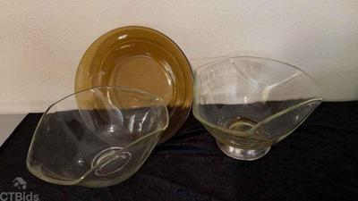 2 heavy glass serving bowls and 1 amber color bowl 1