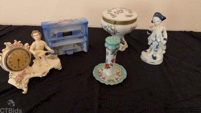 Vintage porcelain decor 1