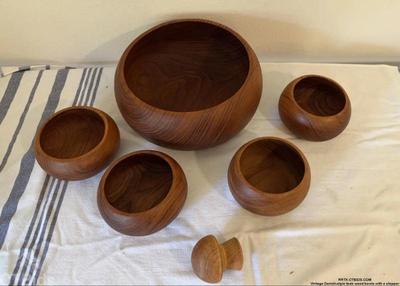 Vintage danish style teak wood bowls with a stopper 1