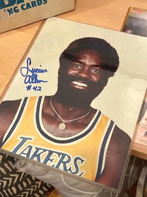 Sale Photo Thumbnail #228