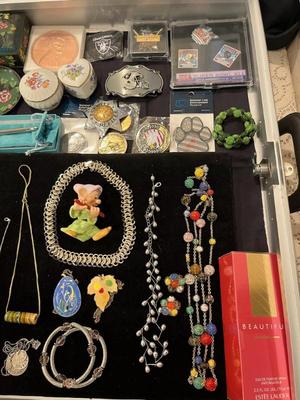 Sale Photo Thumbnail #294