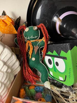 Sale Photo Thumbnail #452