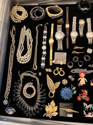 Sale Photo Thumbnail #296