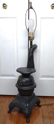 Sale Photo Thumbnail #310: Ceramic Pot Belly Stove Table Lamp (Works)