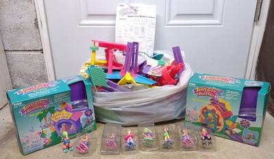 Sale Photo Thumbnail #537: Tyco Skate City & Roller Girls Toy Sets